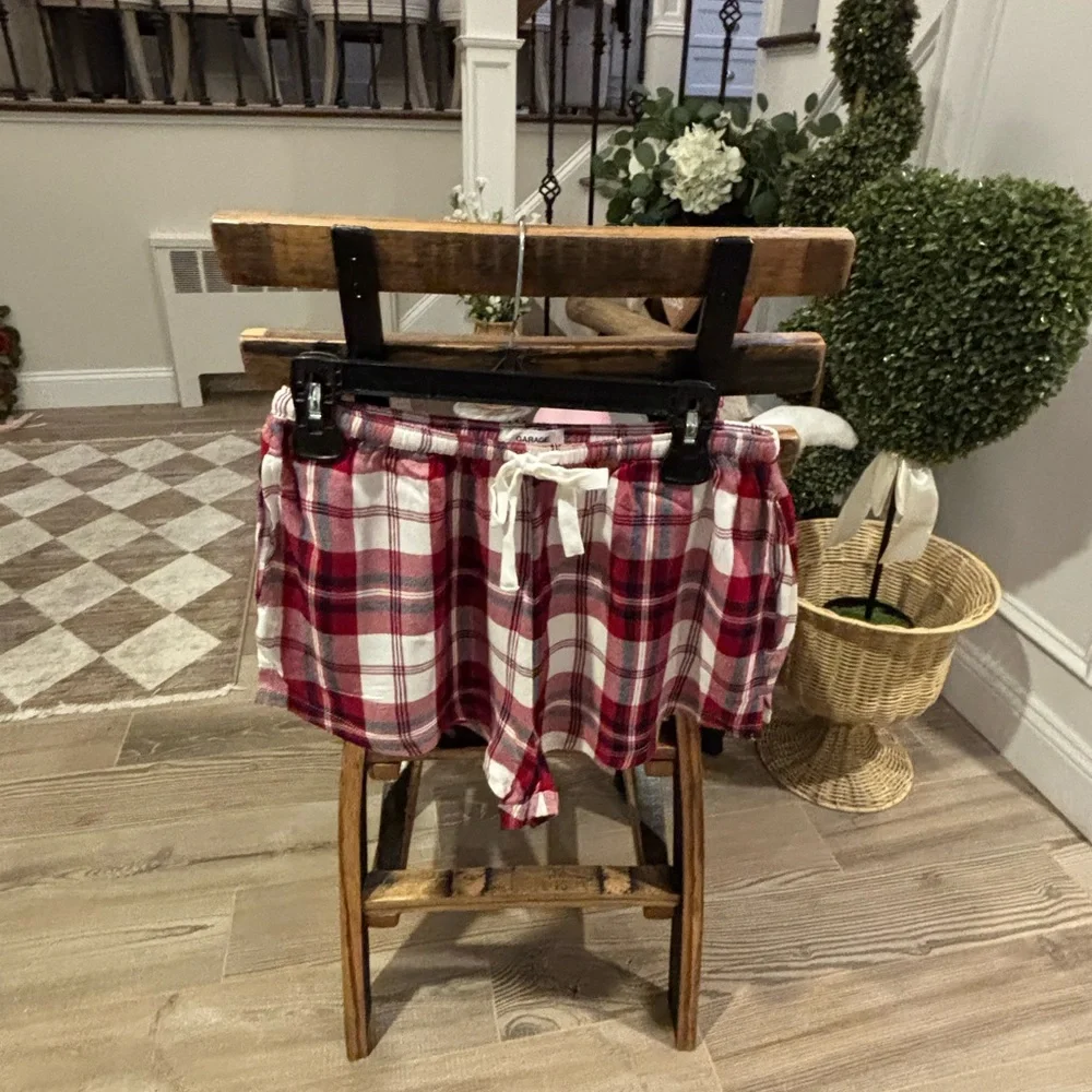 Women's Garage Red and White Plaid Shorts - Size Small NWT